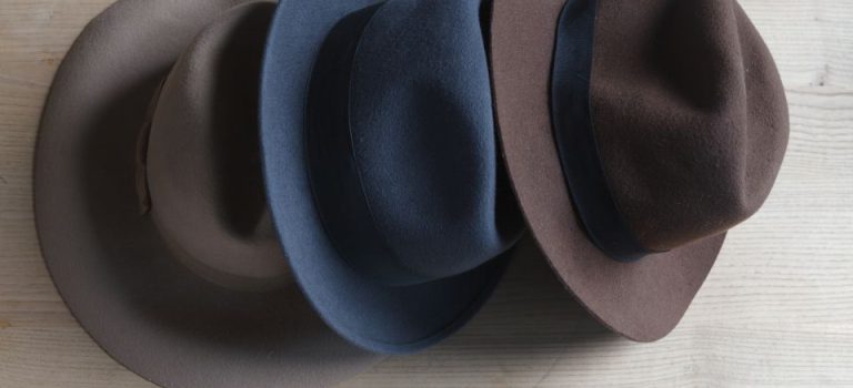 オリジナルTシャツの制作: 業者依頼のメリットと注意点